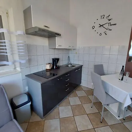 Bernarda Apartmán *